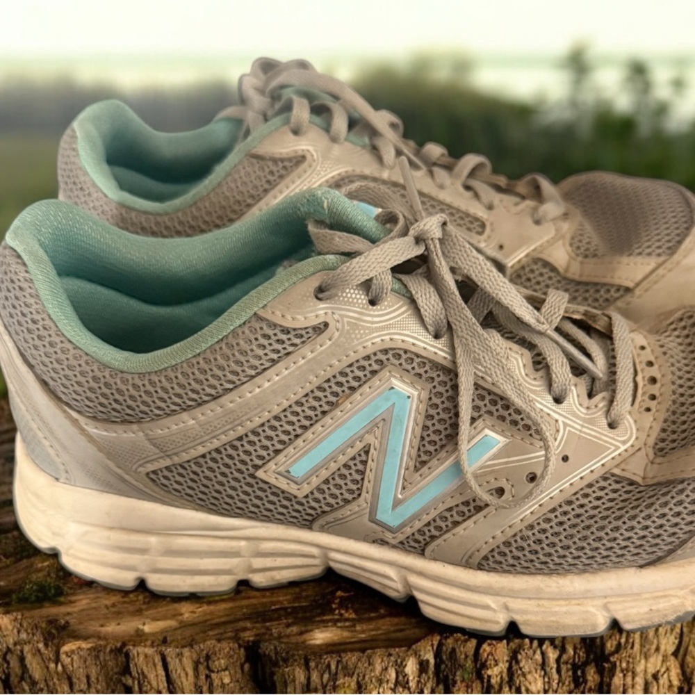 New Balance Women's Gray and Light Blue Athletic Shoes